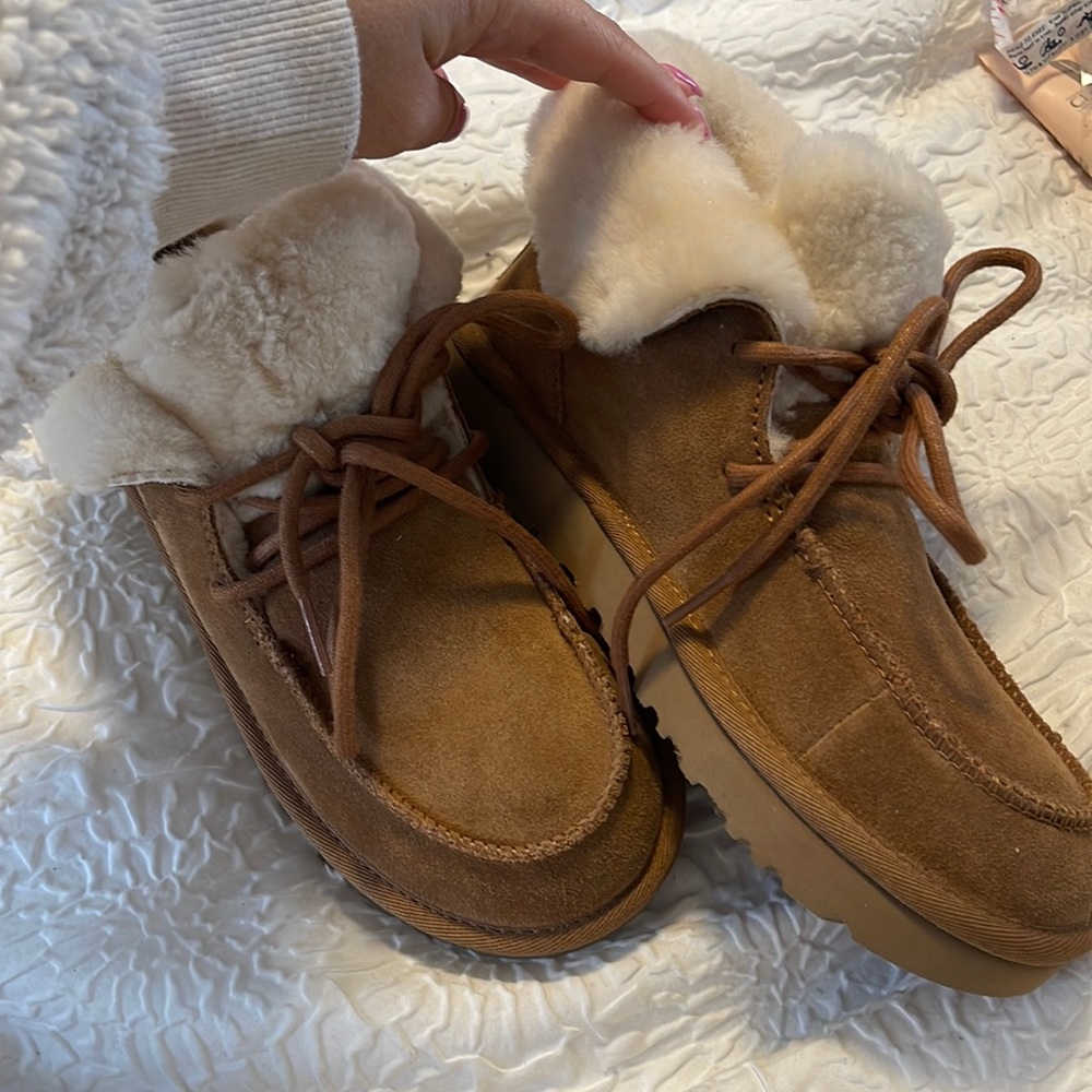 Ugg Diara